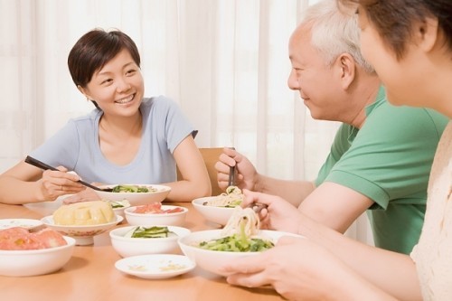 5 Bí quyết chăm sóc người cao tuổi 5 Bí quyết chăm sóc người cao tuổi